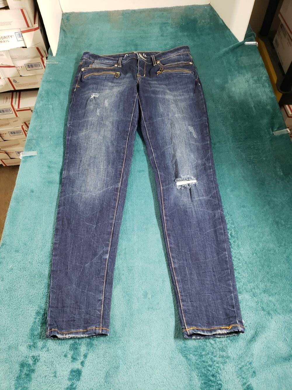 Aeropostale Jeans Size 6 Womens Blue Stretch Pants Denim Mid Rise Lola Jegging
